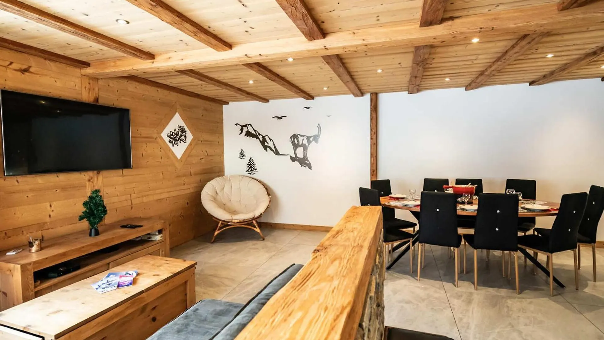 Appartement 4 Pieces, 3 Salles De Bains, Proche Centre Et Remontees Mecaniques, Chatel - Fr-1-676-173