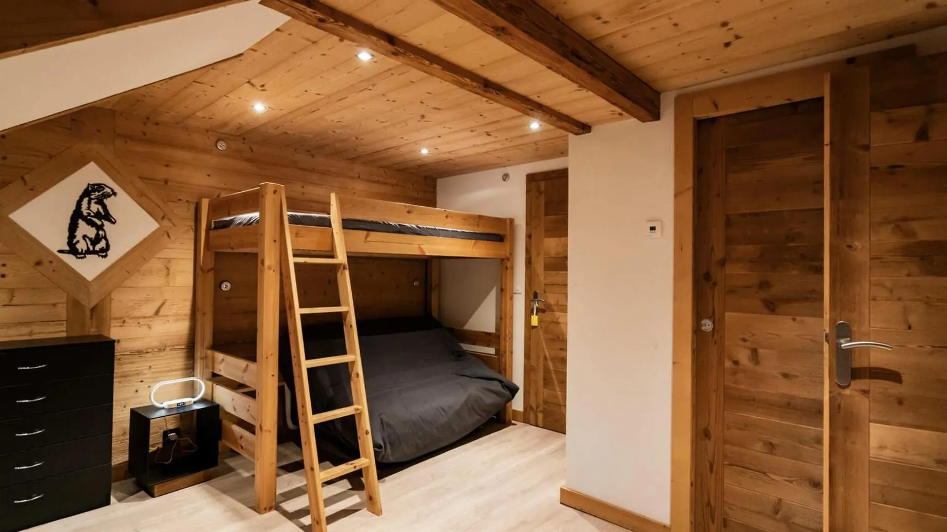 Appartement 4 Pieces, 3 Salles De Bains, Proche Centre Et Remontees Mecaniques, Chatel - Fr-1-676-173 0*,