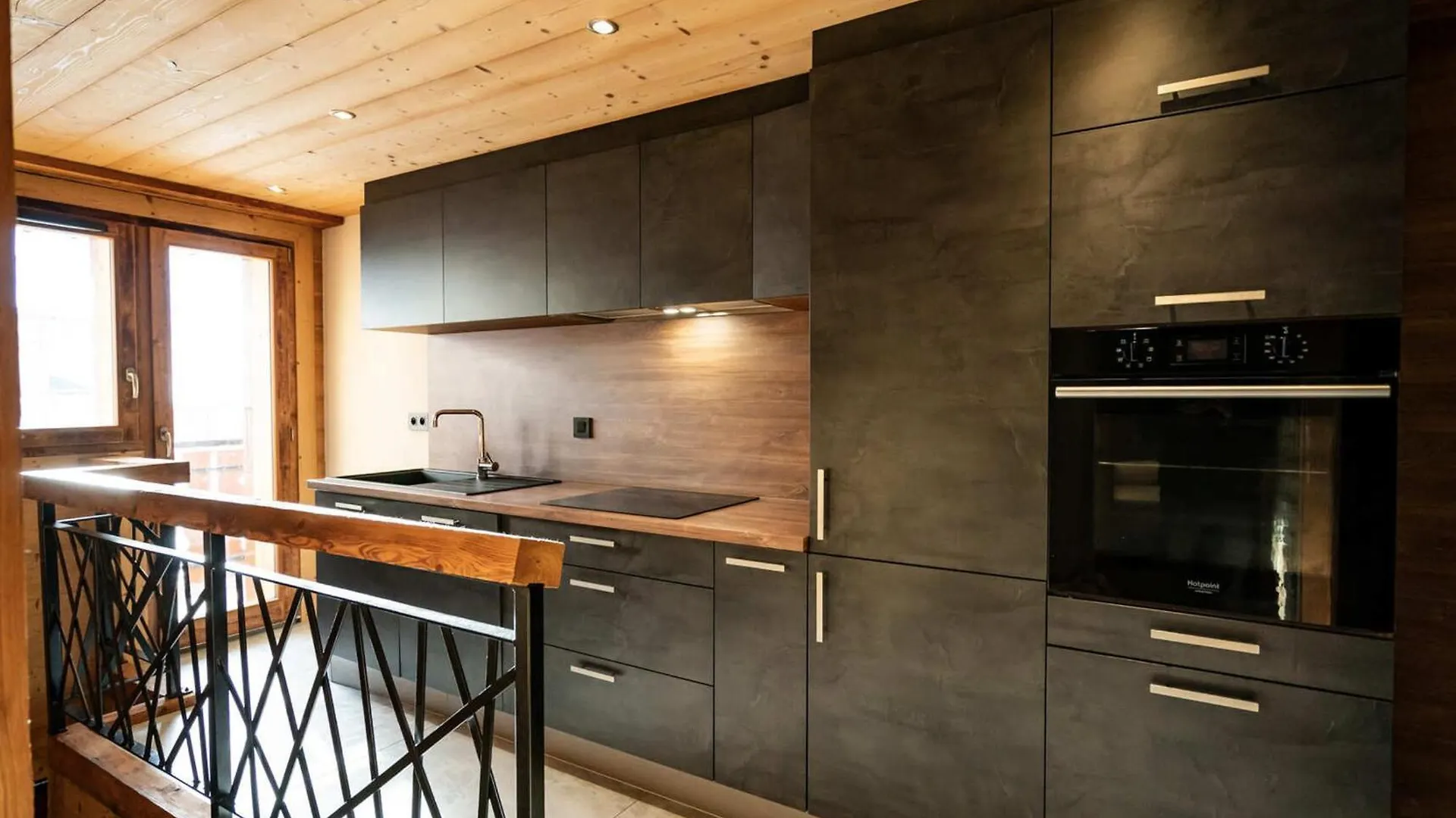 Appartement 4 Pieces, 3 Salles De Bains, Proche Centre Et Remontees Mecaniques, Chatel - Fr-1-676-173 Apartment